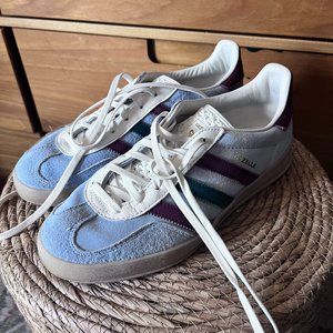 Adidas Originals Gazelle M7.5 W8.5 Blue Dawn/Burgundy/Collegiate Green